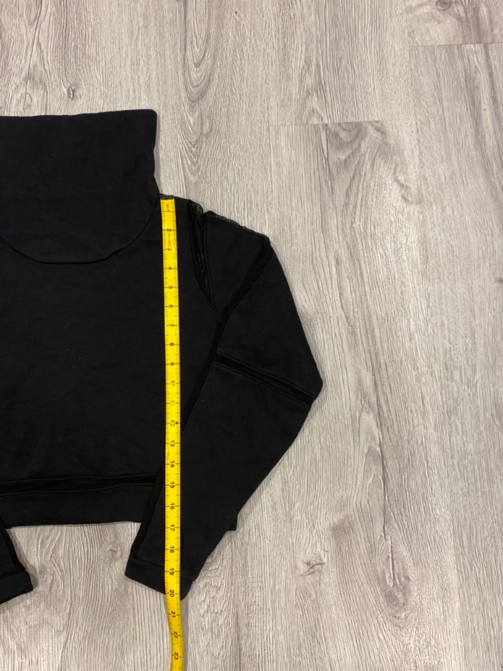 Alo Yoga Black Mesh Panel Cowl Neck Crop Sweatshirt XS - Picture 5 of 7